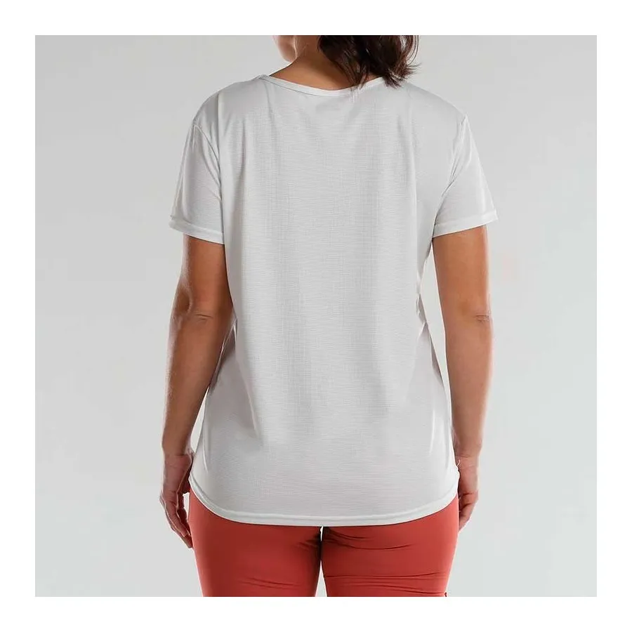 +8000 Camiseta Mujer NECHYS MARFIL