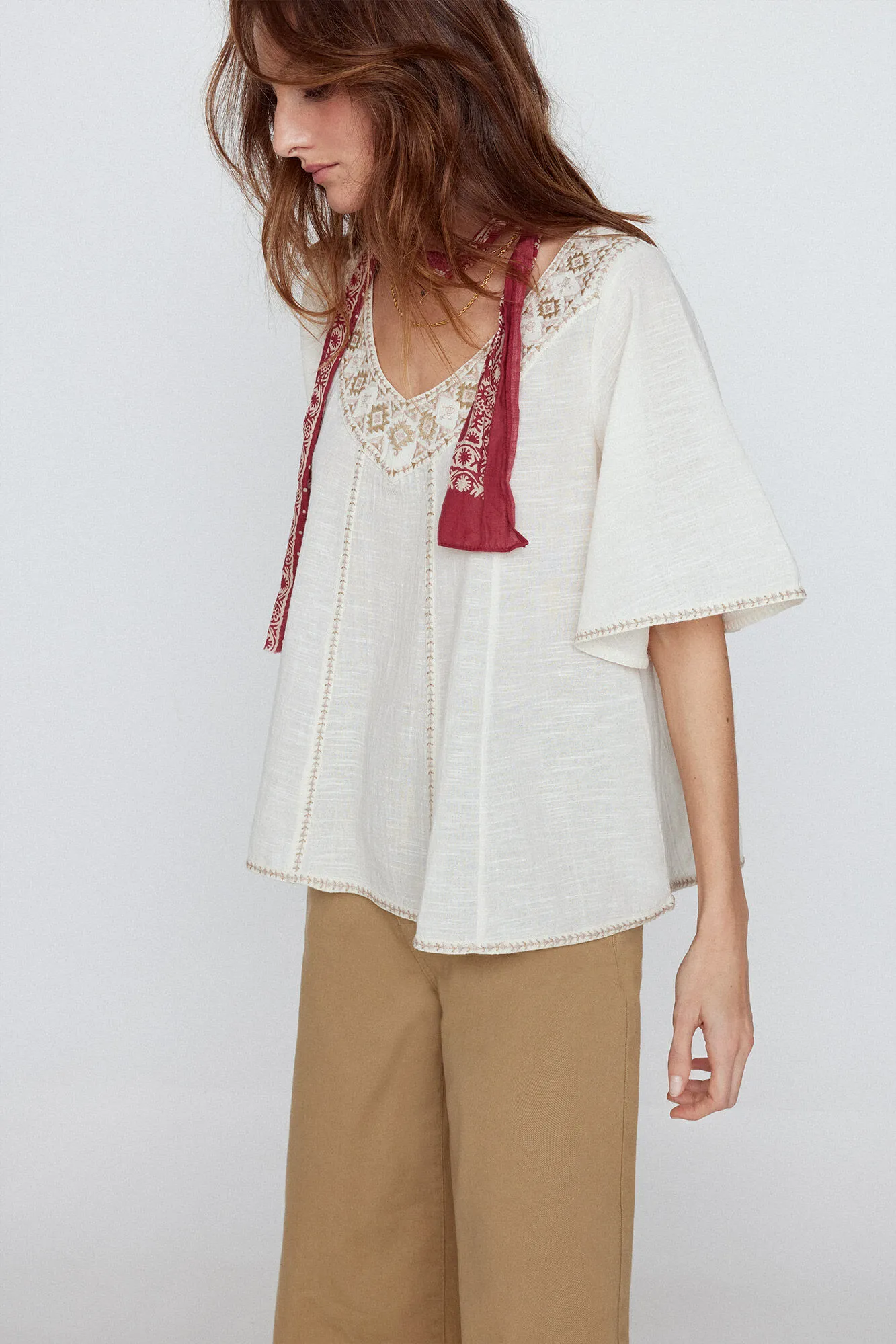 Blusa bordada