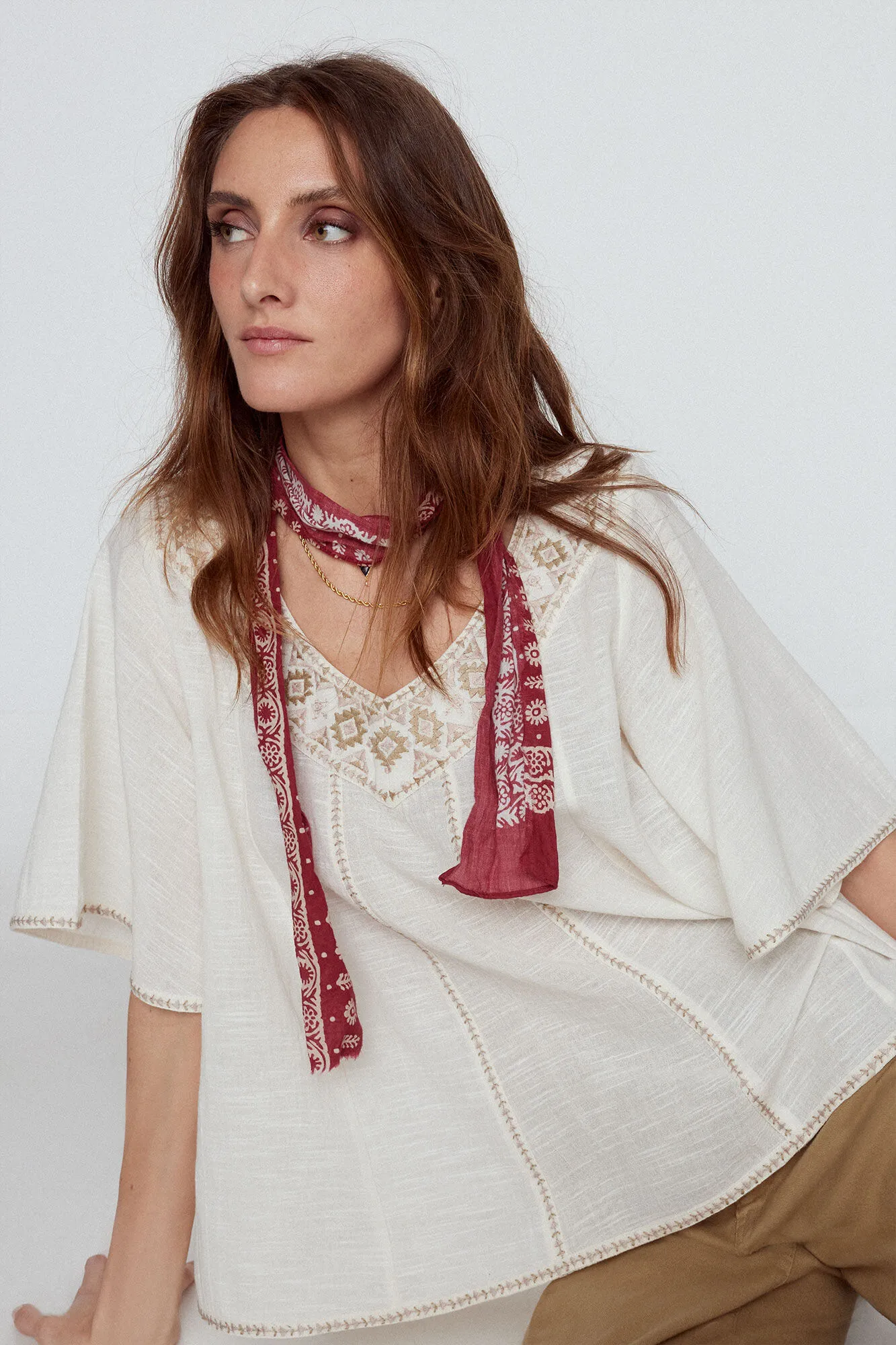 Blusa bordada