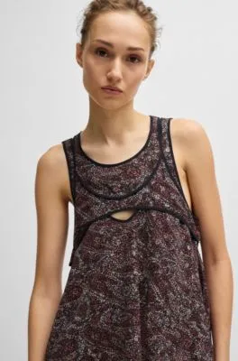 Blusa regular fit sin mangas con detalle solapado