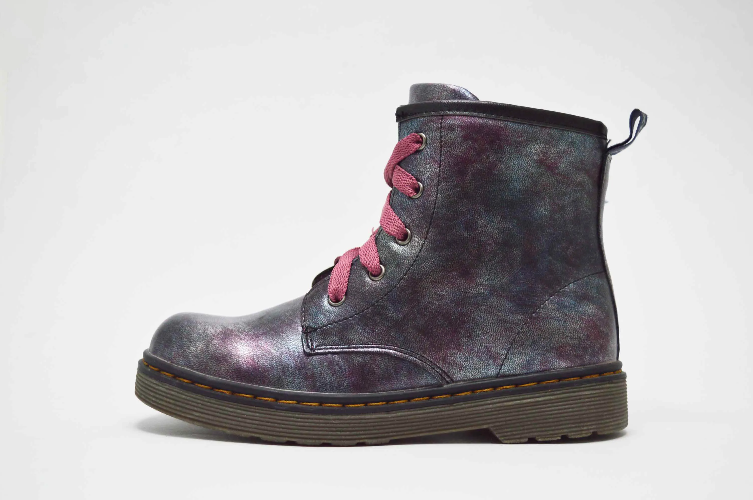 Botas estilo militar tonos metalizados