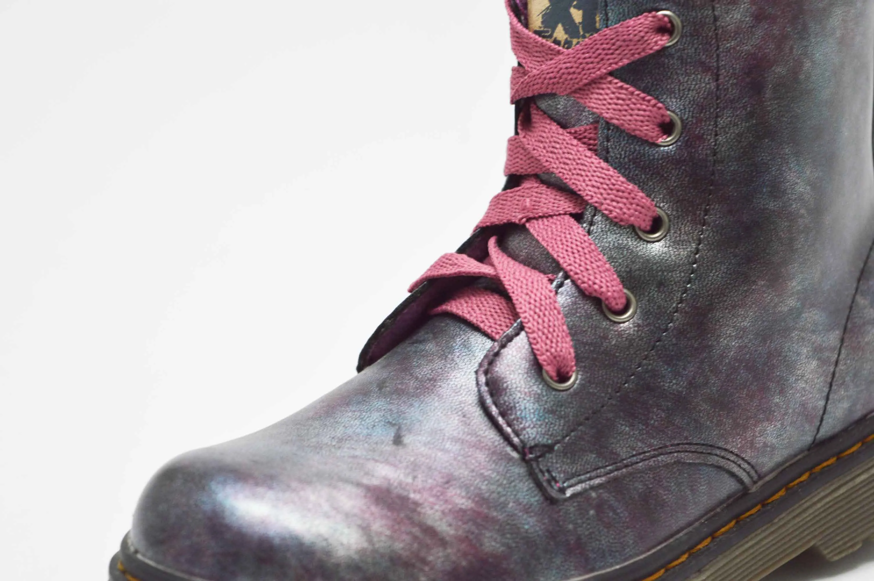 Botas estilo militar tonos metalizados
