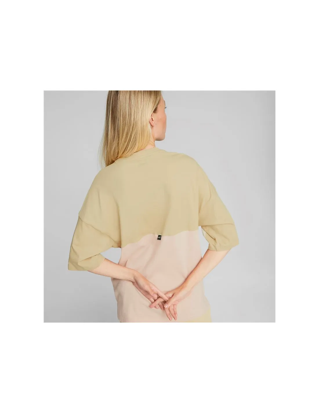 Camiseta Puma Power Colorblock Mujer Beige