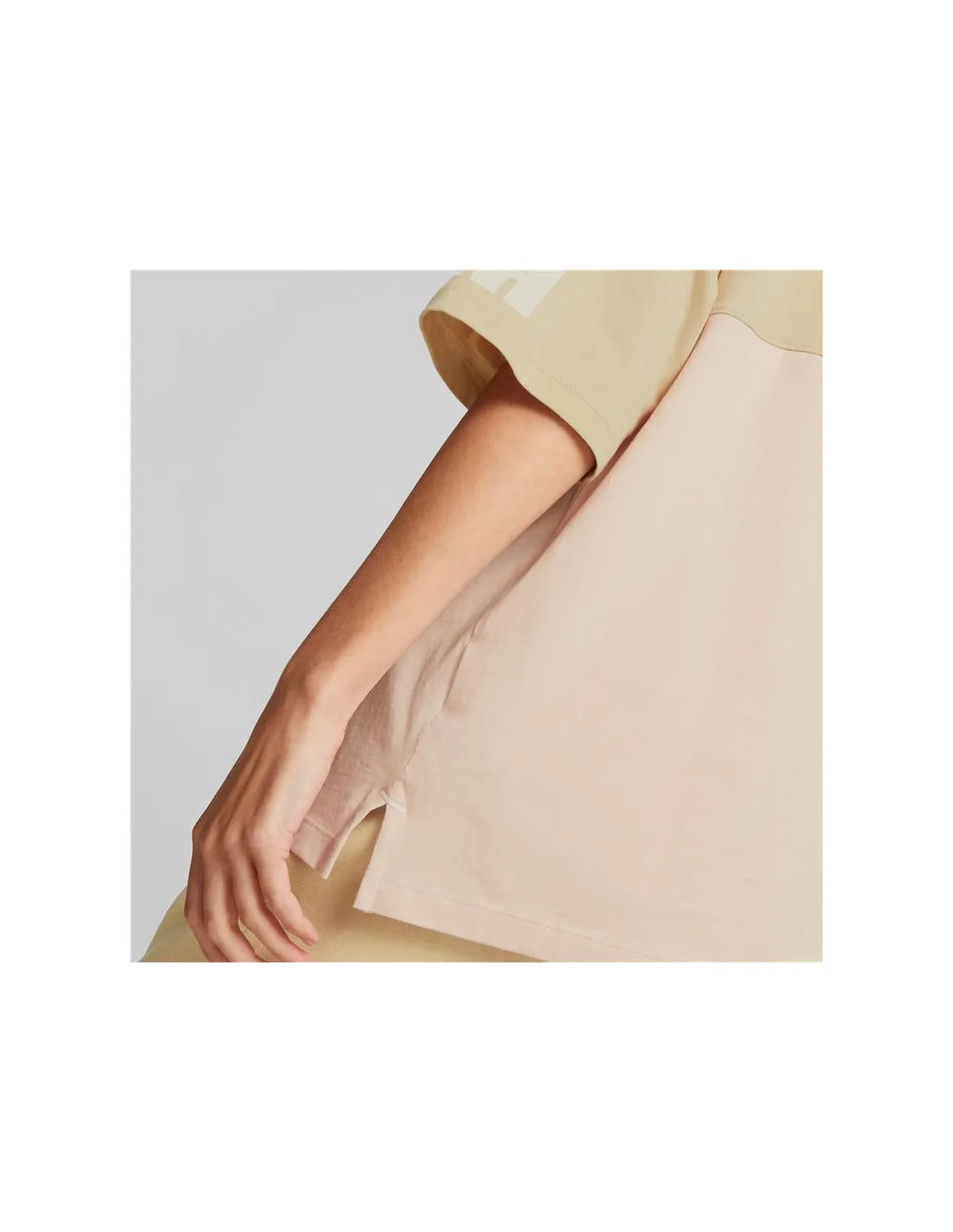 Camiseta Puma Power Colorblock Mujer Beige