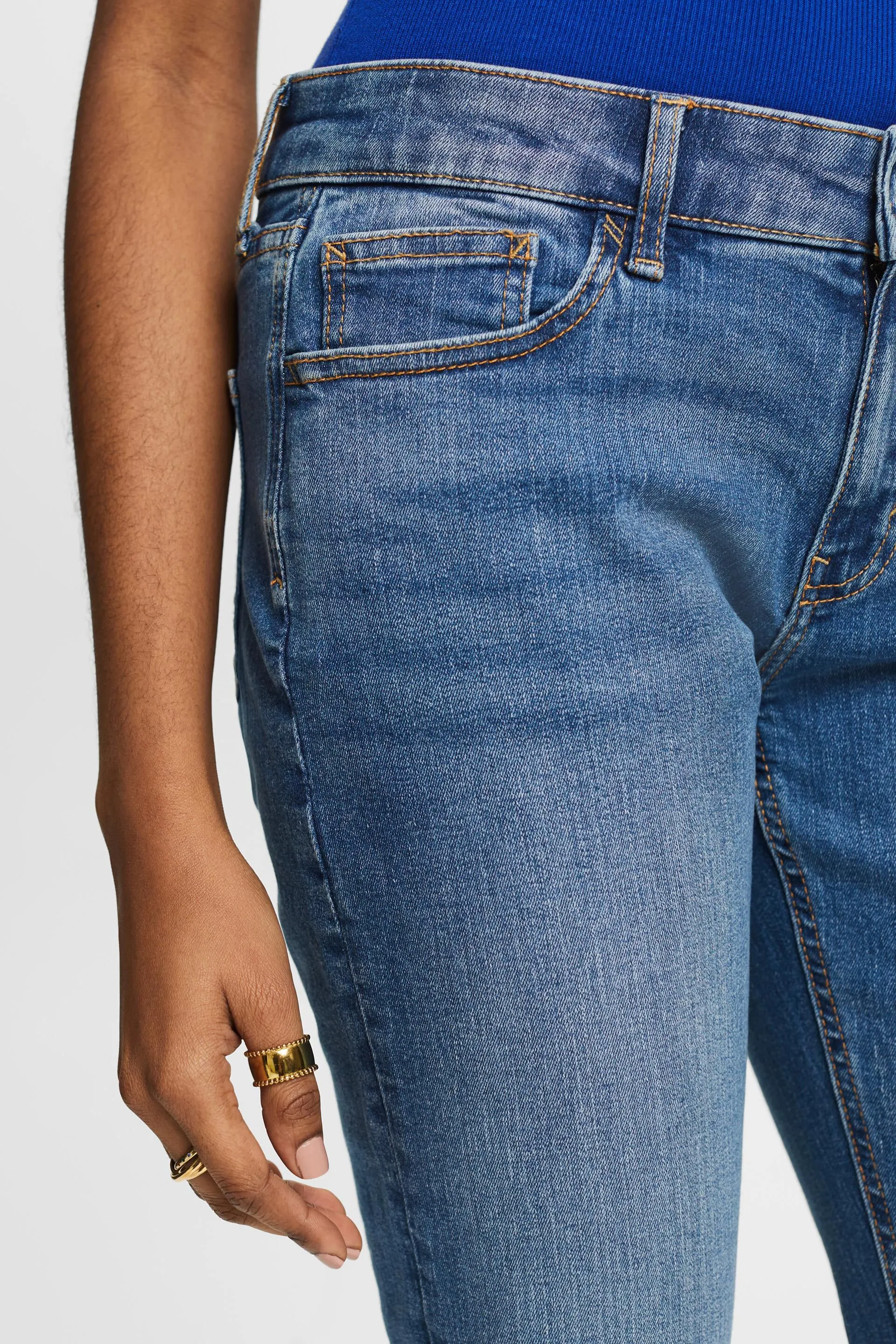 JEANS MIDRISE SLIM FIT