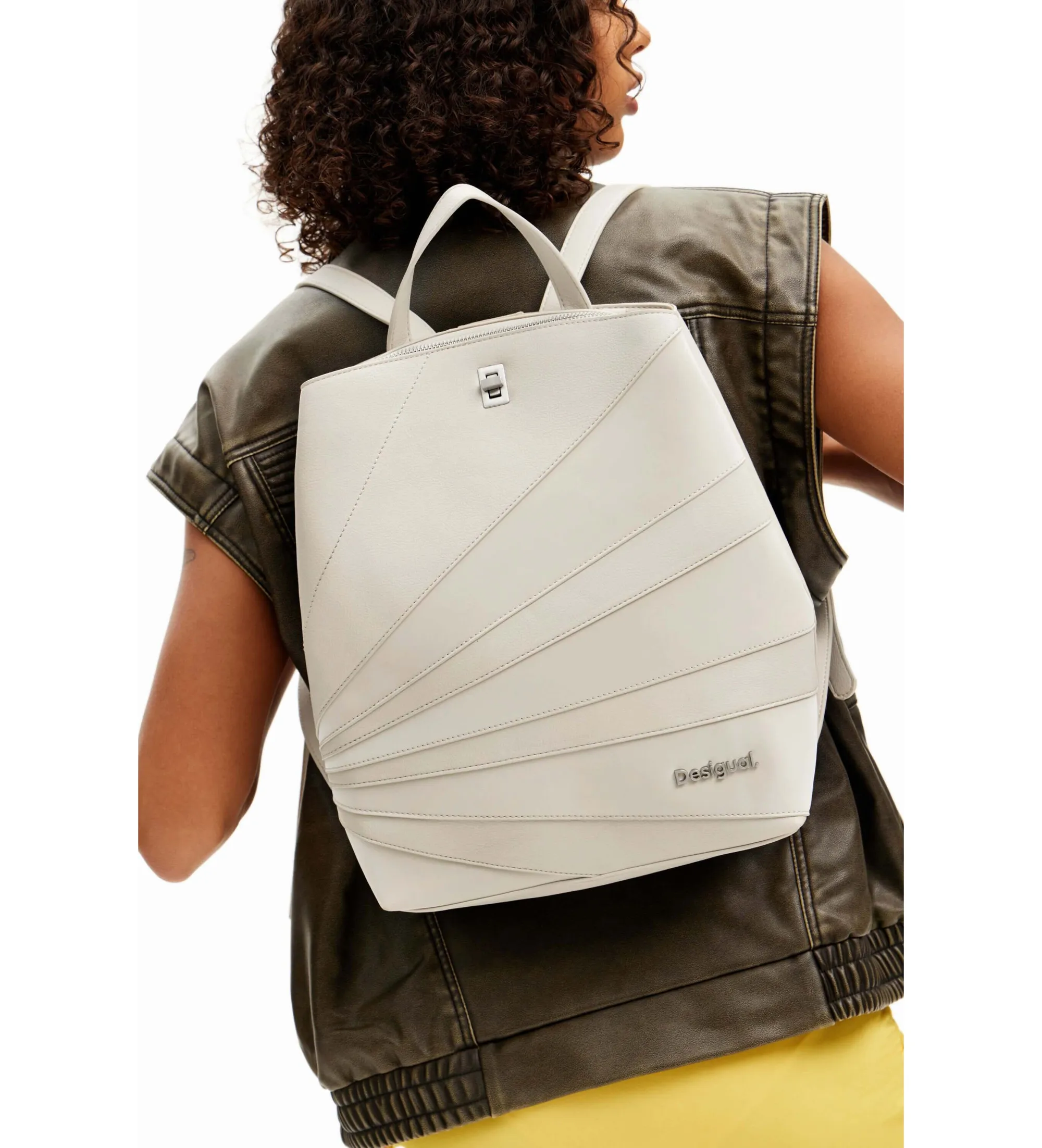 Mochila multiposición patch blanco roto
