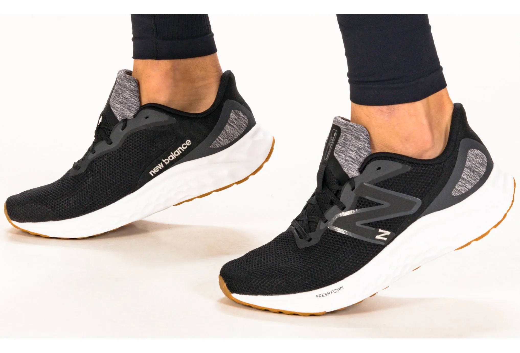 New Balance Arishi V4