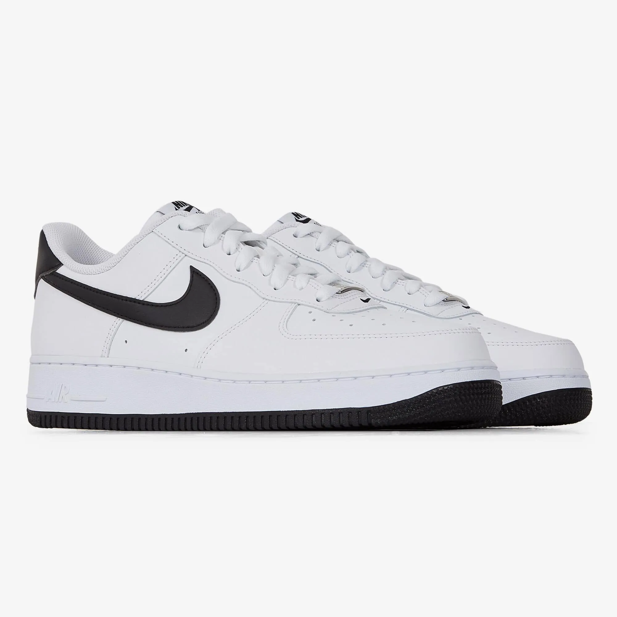 NIKE AIR FORCE 1 LOW