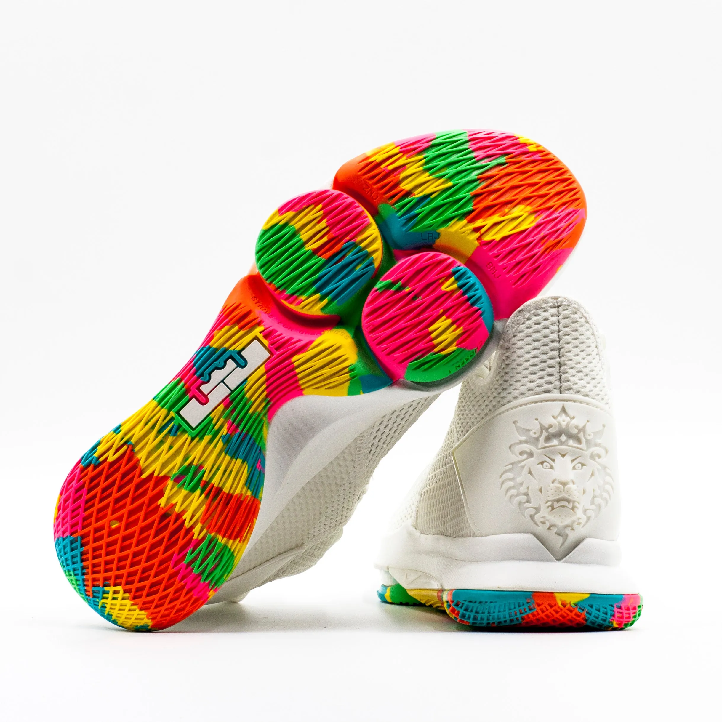 Nike Lebron Witness IV Blanco