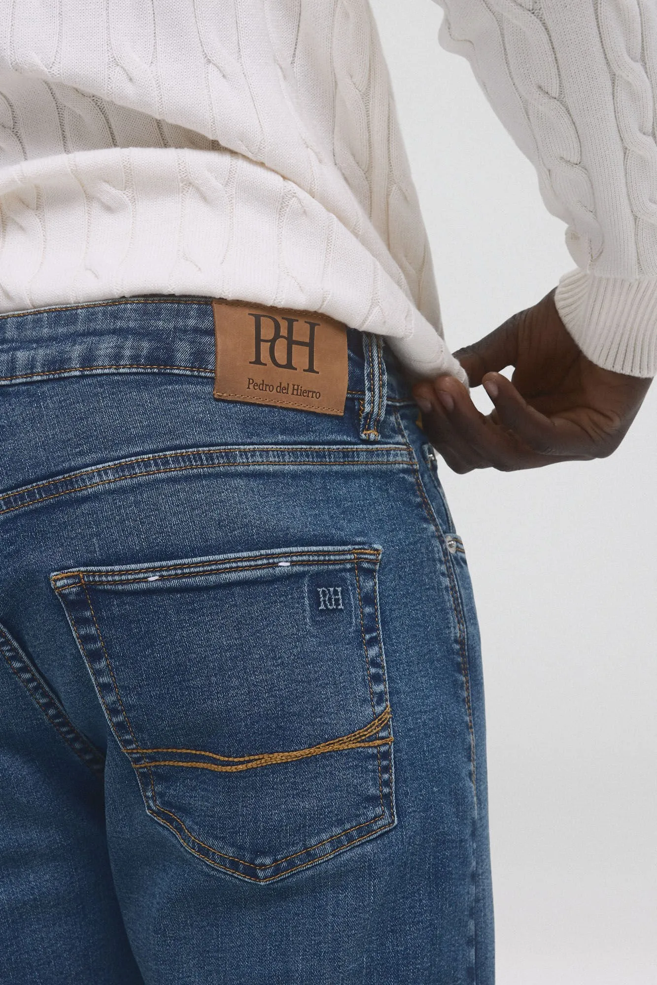 Regular fit Premium Flex lightweight jeans