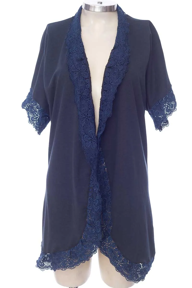 SWEATER COLOR AZUL  CLOSEANDO