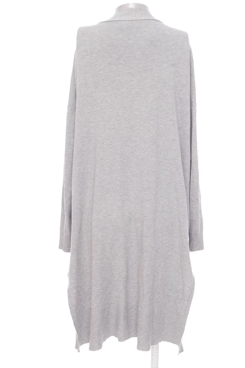 SWEATER COLOR GRIS  DEBUT