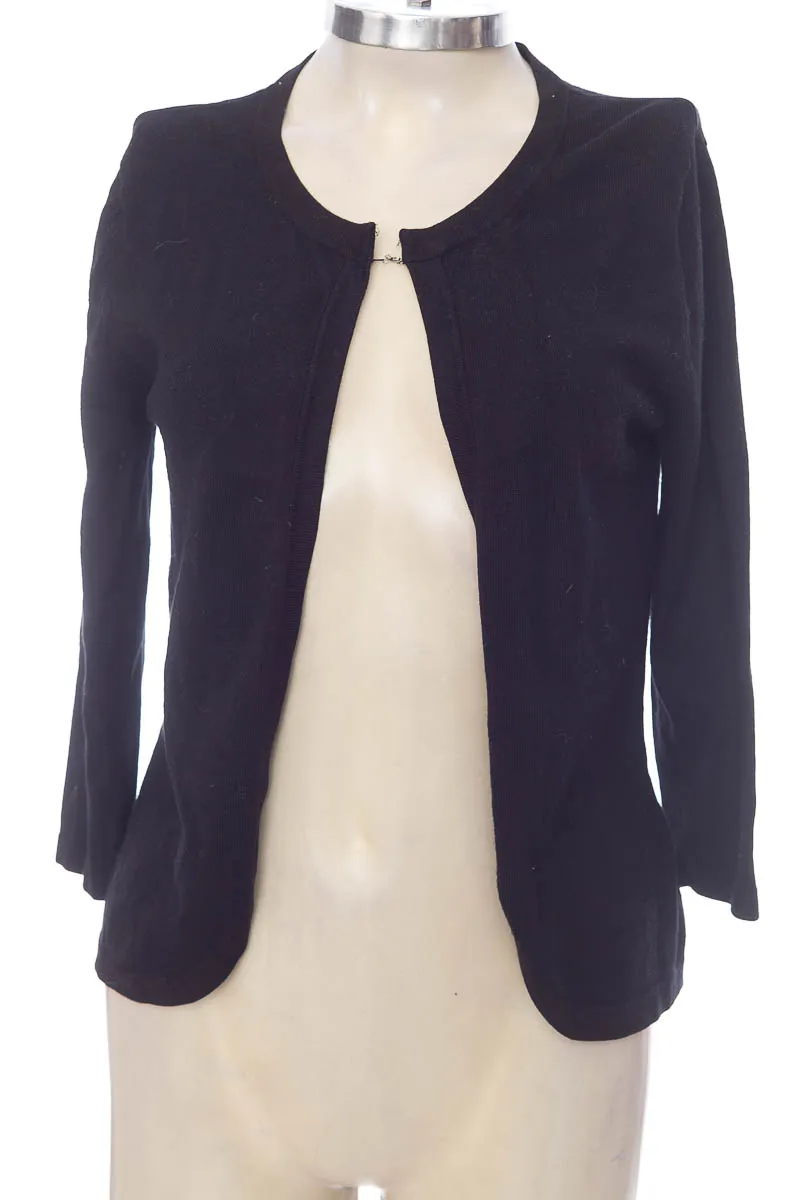 SWEATER COLOR NEGRO  ARMI