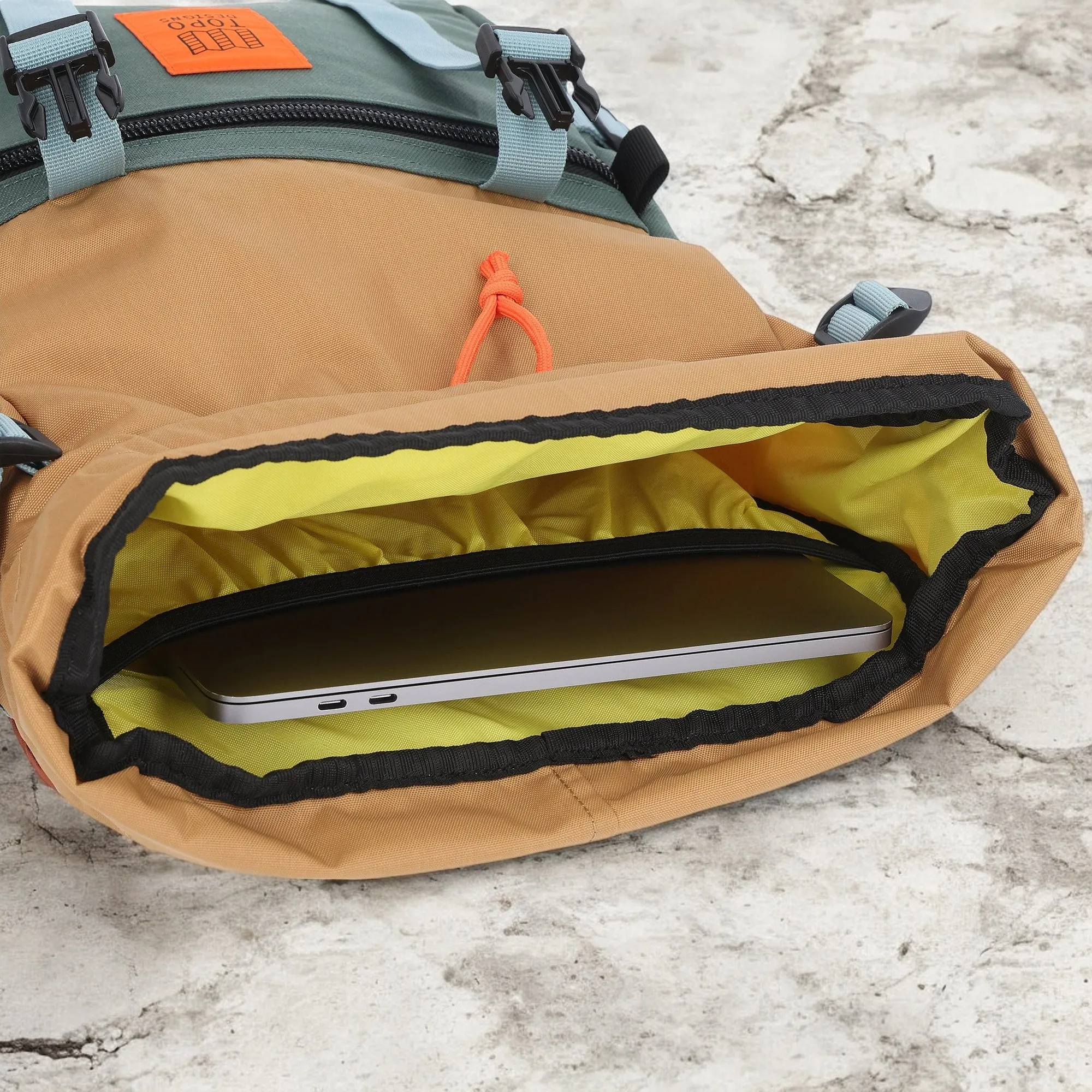 Topo Designs – Mochila Rover pack forest khaki