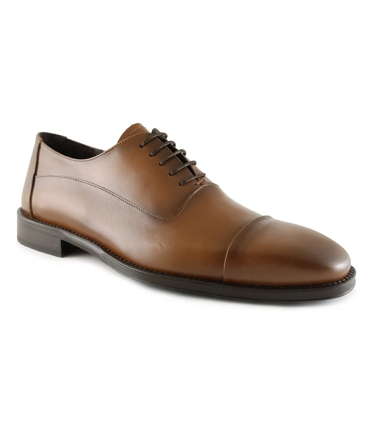 Zapato color cuero de vestir