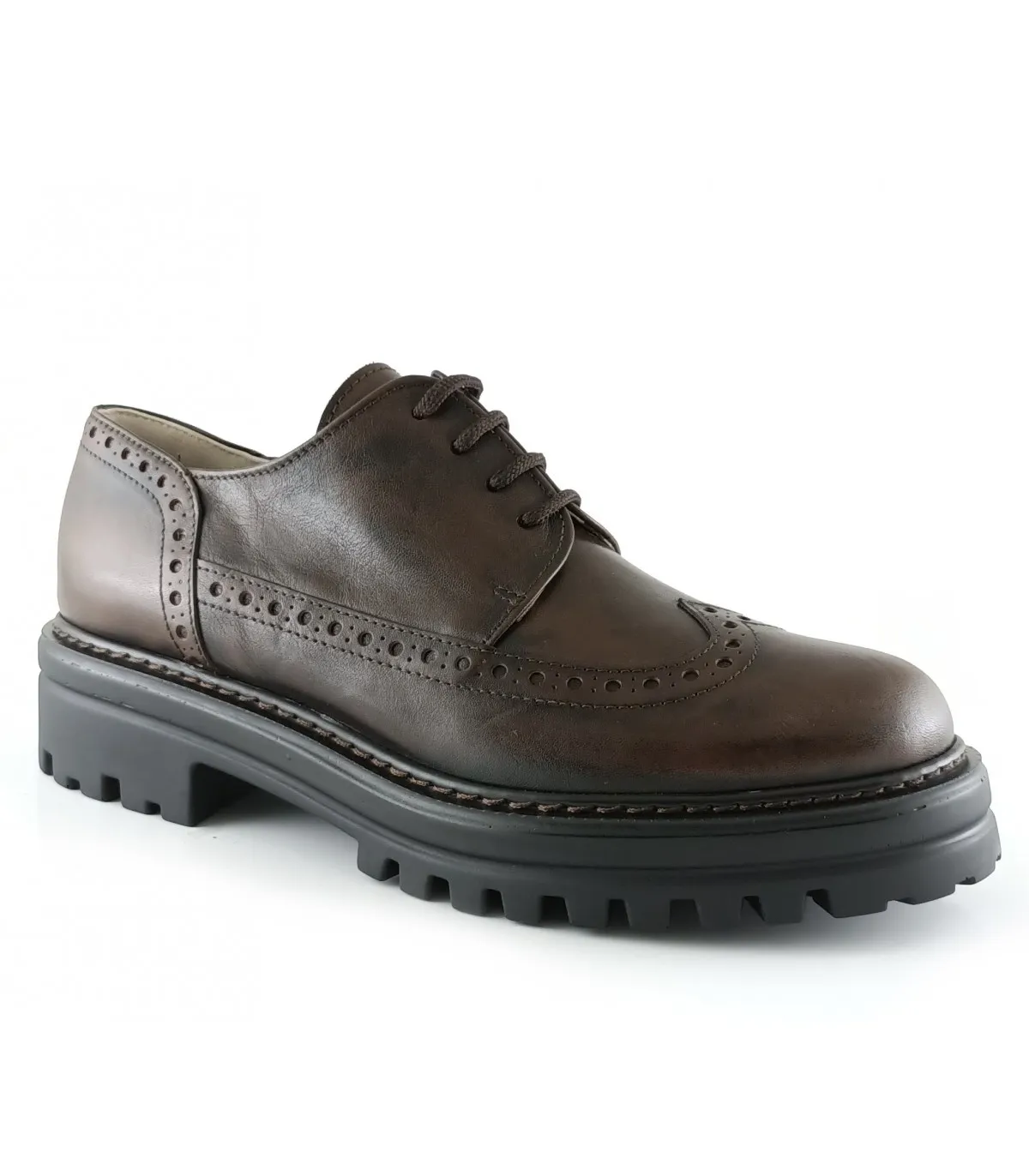 Zapato estilo blucher en color marrón