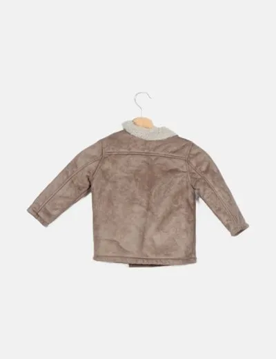 Zara Abrigo marrón detalle botonadura